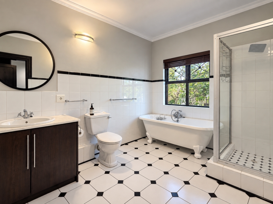 5 Bedroom Property for Sale in Higgovale Western Cape